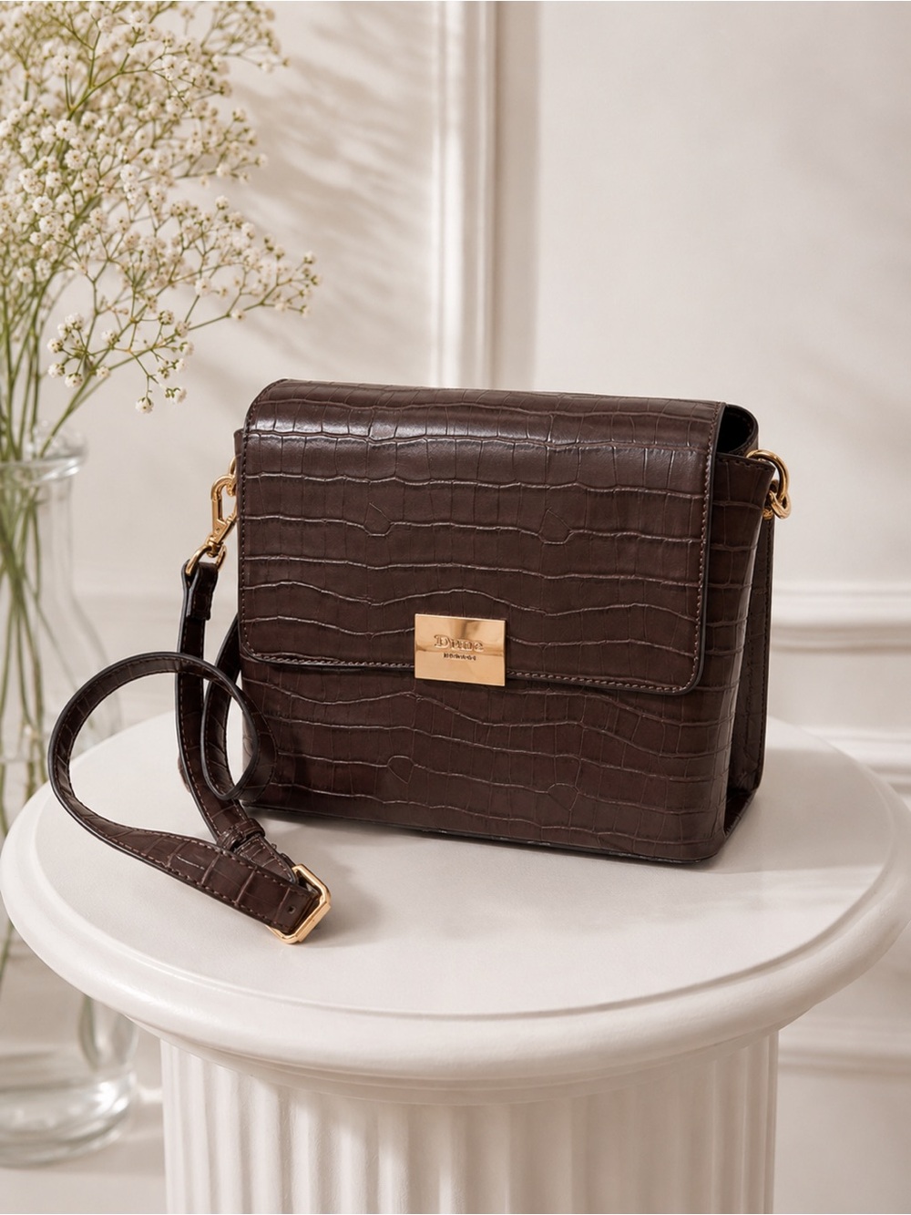 Croc-Embossed Purse | Dune